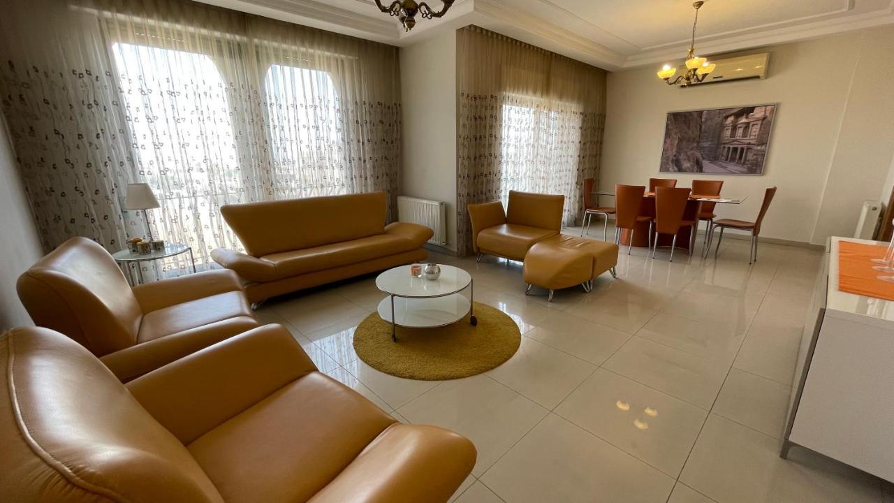 Abdoun Apartamento Amán