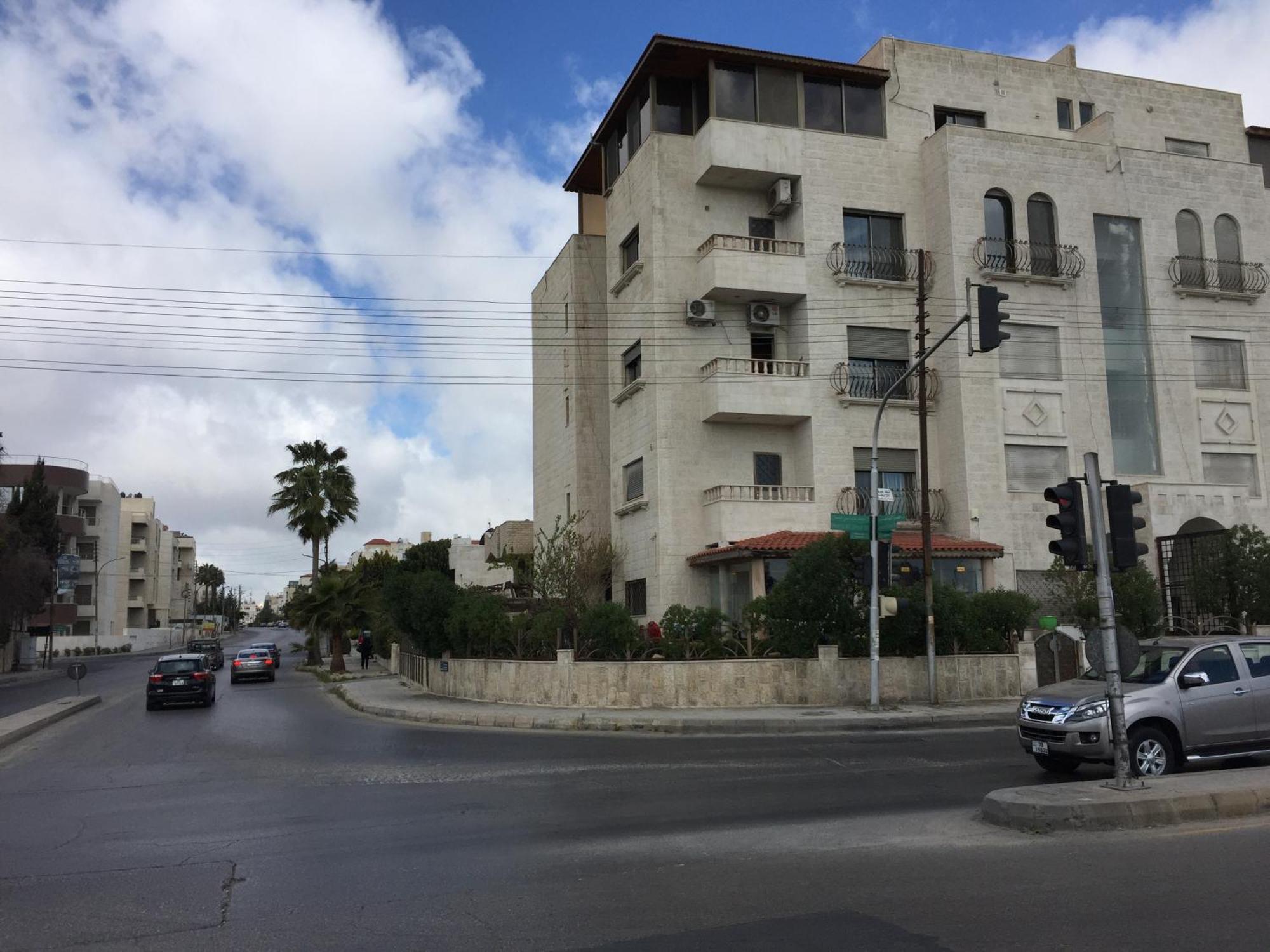 Abdoun Apartamento Amán